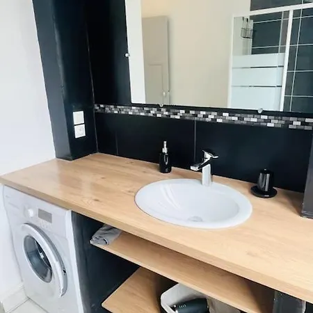 « bel' Epoque » Proche Vieille 6 Pers, Wifi Apartment *
